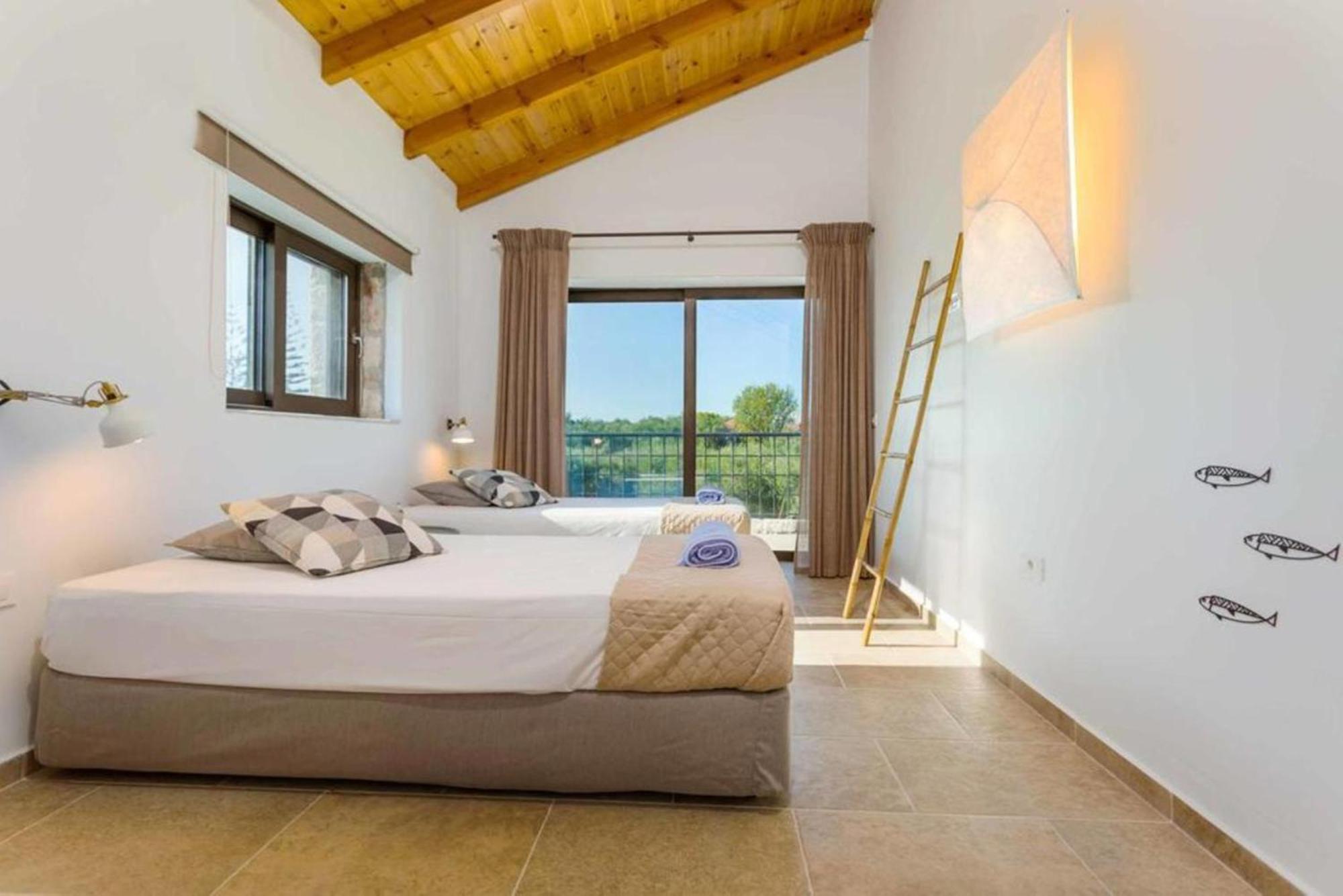 Astarte Villas - Petra Elia Private Villa With Pool Plános Eksteriør bilde